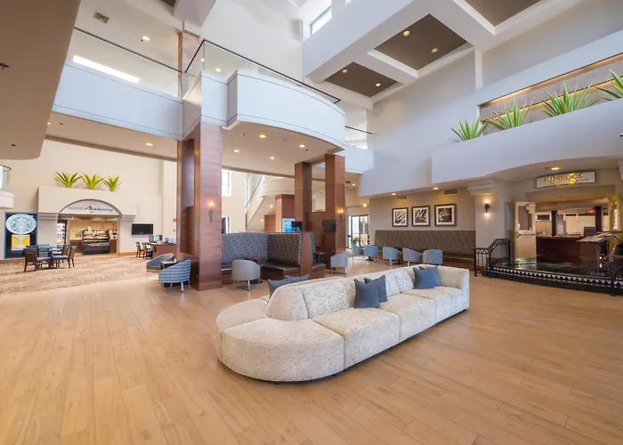 Hilton Airport 4*