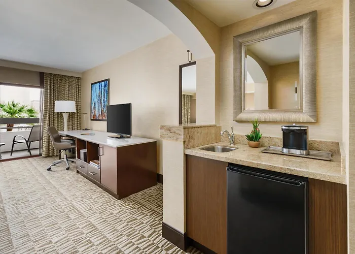 Hilton Airport 4*