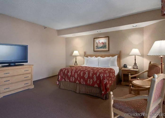 Hilton Airport 4*